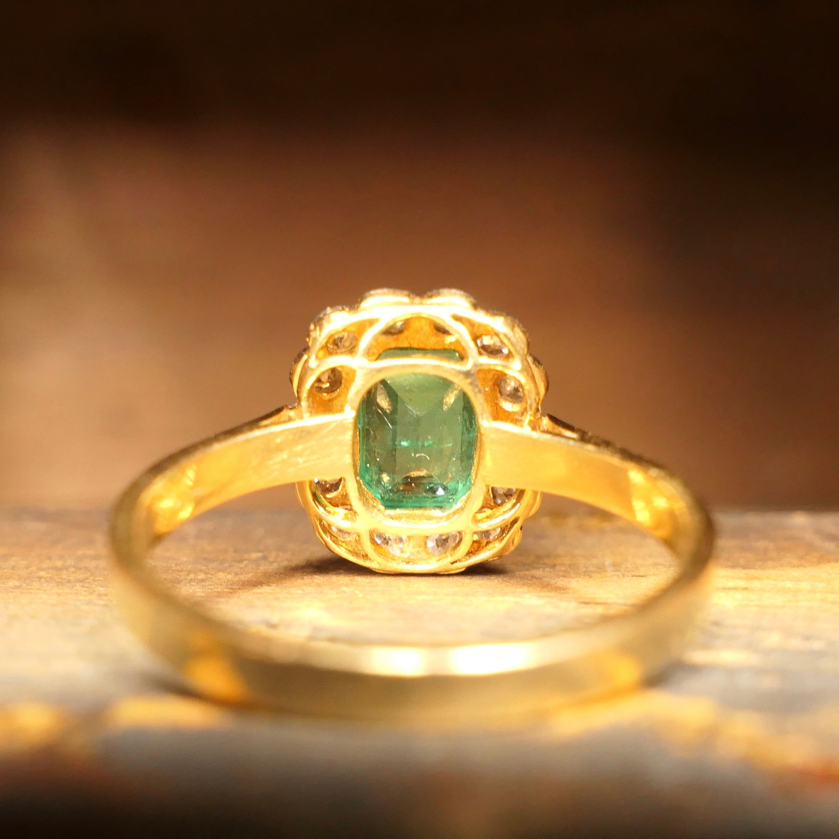 Art Deco Vintage, Emerald and old cut diamond ring