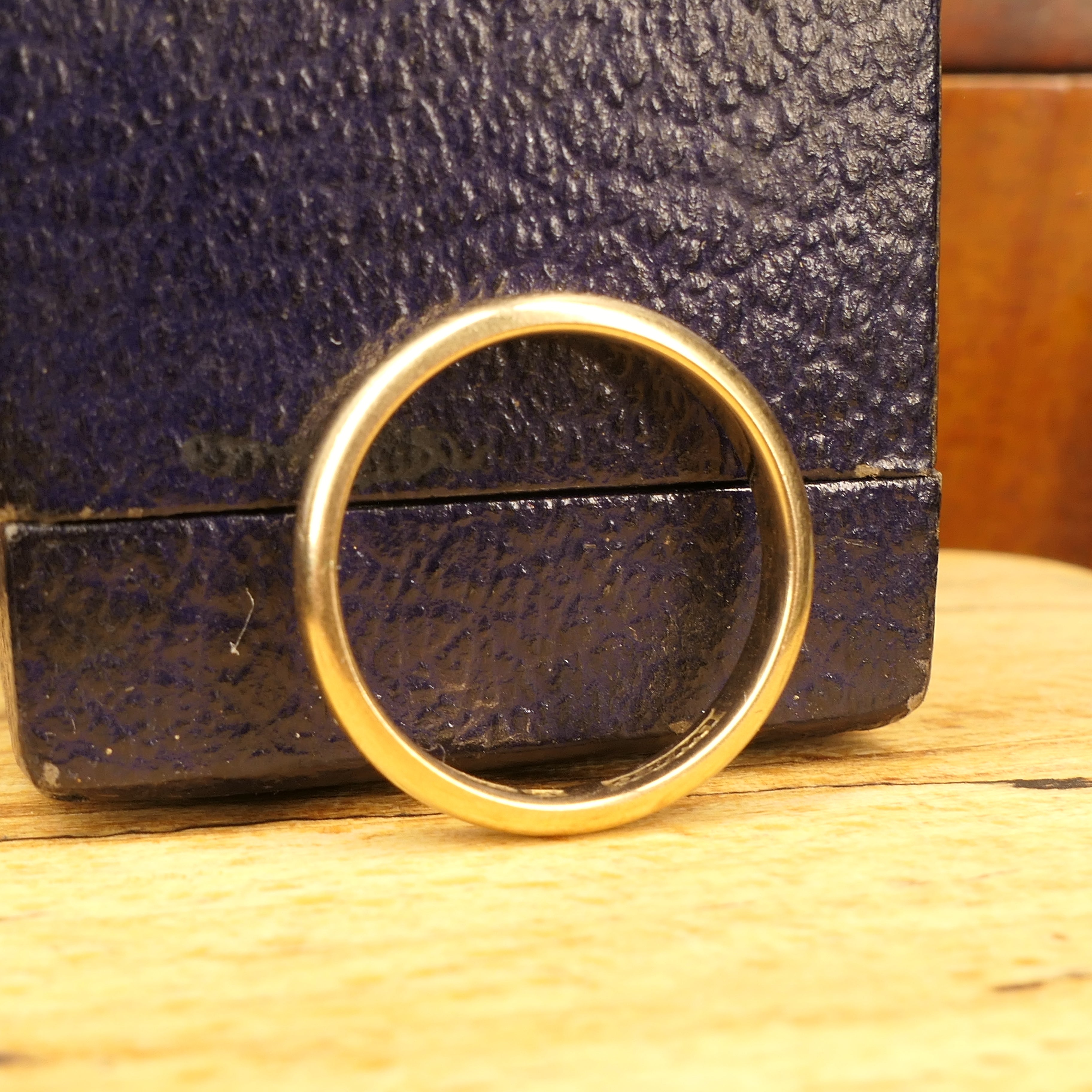 Vintage, 1940s, 9ct Gold, Utility wedding band ring, hallmarked in 1946