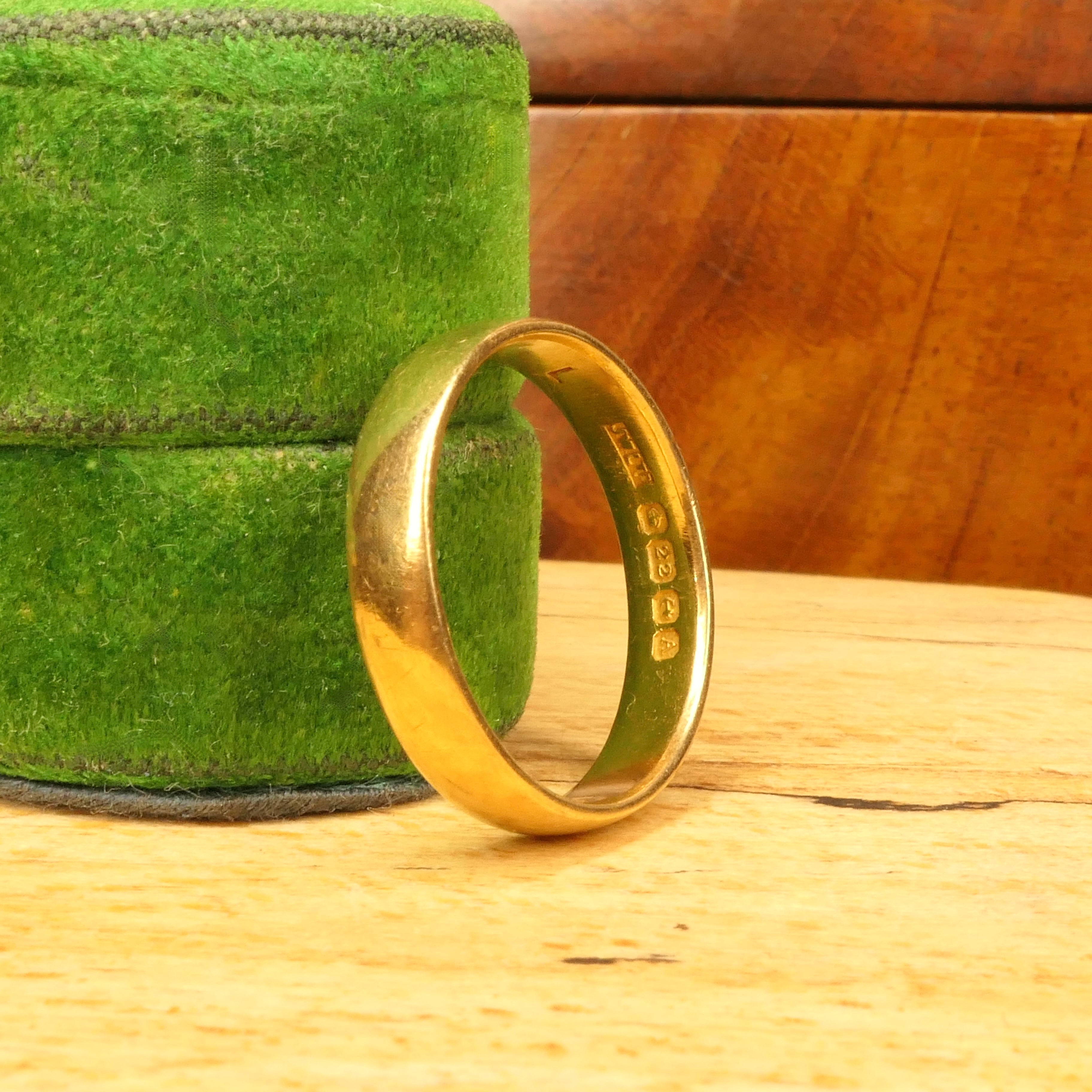 Vintage, 1920s, 22ct gold wedding band ring