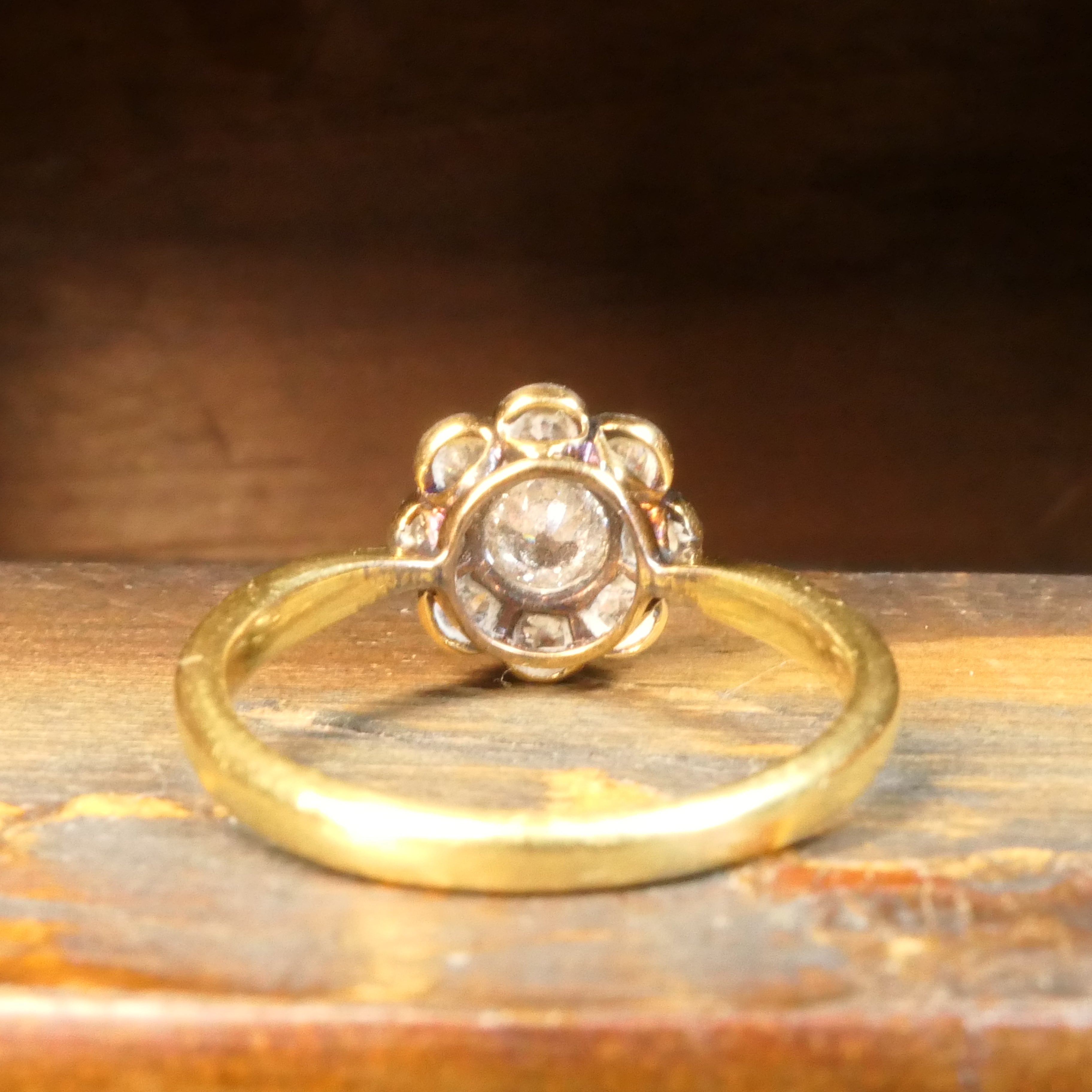 Antique, 18ct Gold, Diamond Daisy Cluster Ring