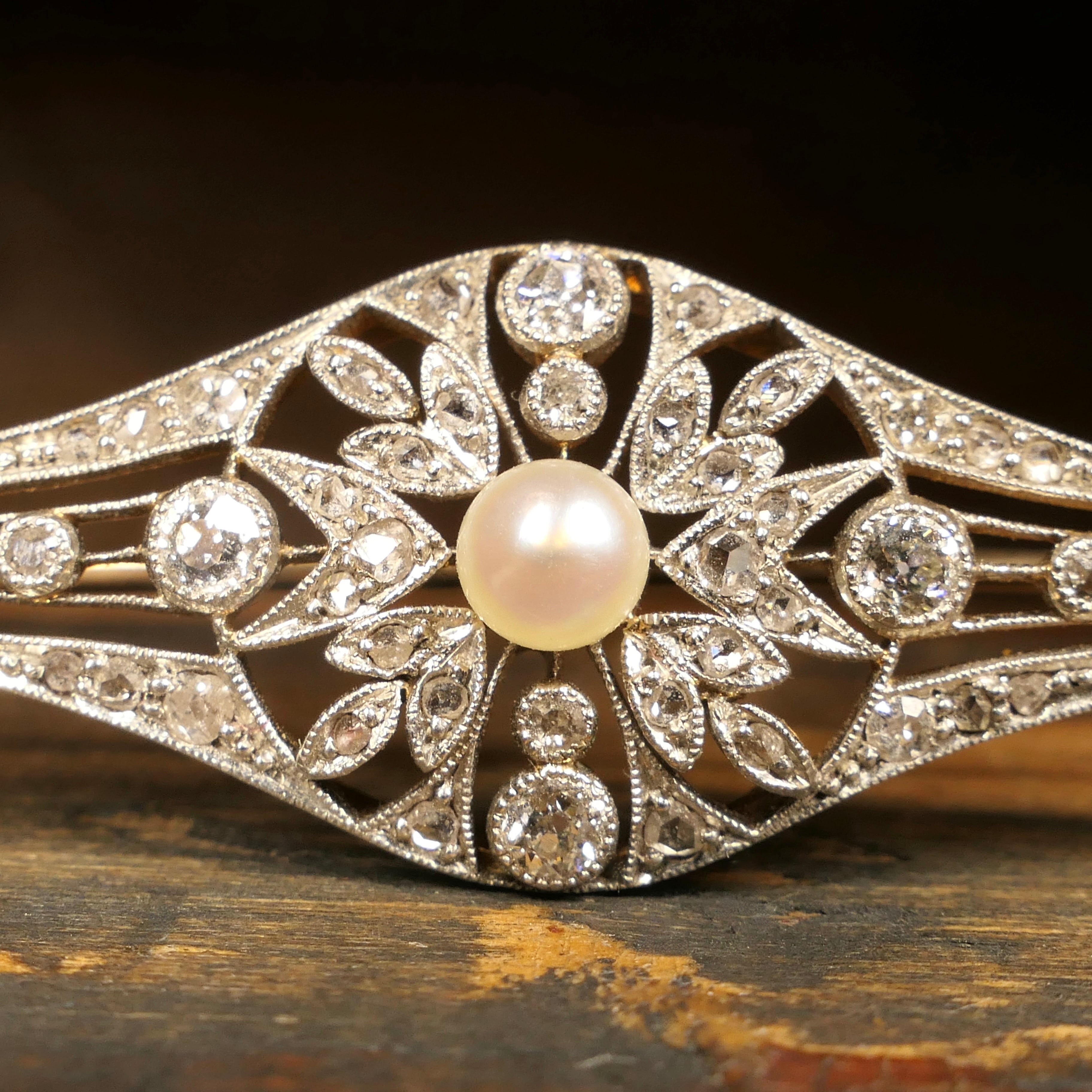Edwardian, 18ct Gold & Silver, Old cut Diamond and Pearl brooch