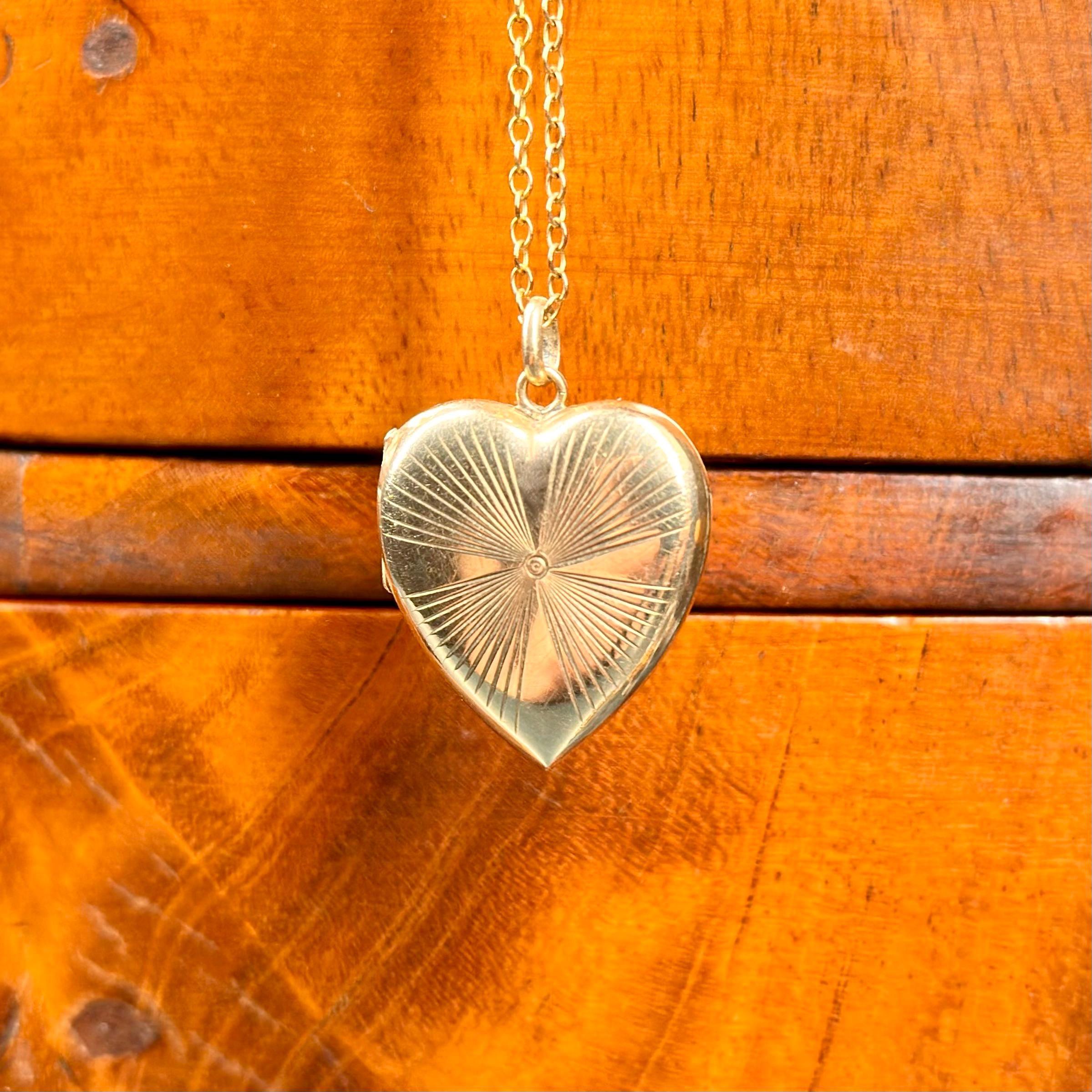 1950s, 9ct Gold, Heart Shaped Locket, Fully Hallmarked In 1953