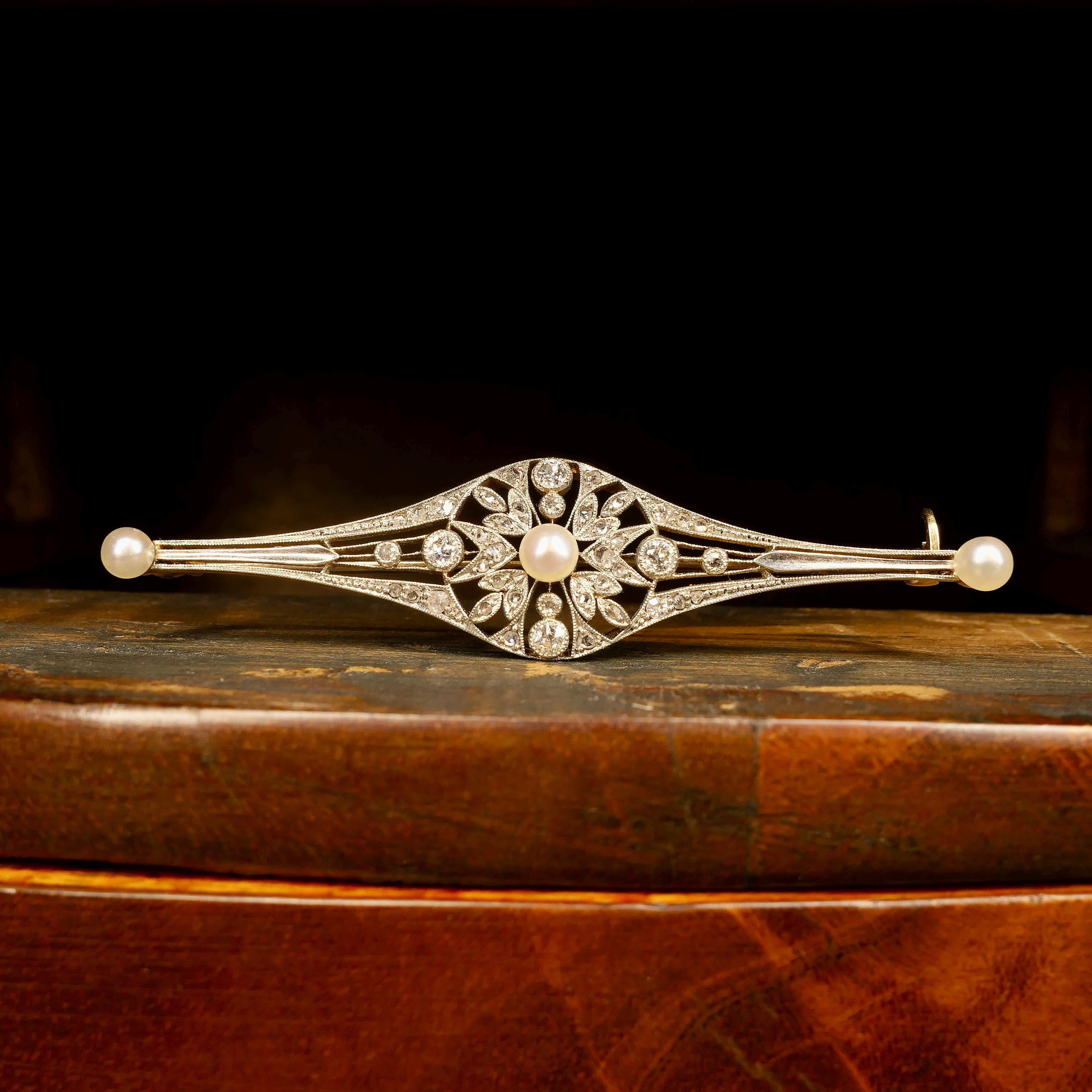 Edwardian, 18ct Gold & Silver, Old cut Diamond and Pearl brooch