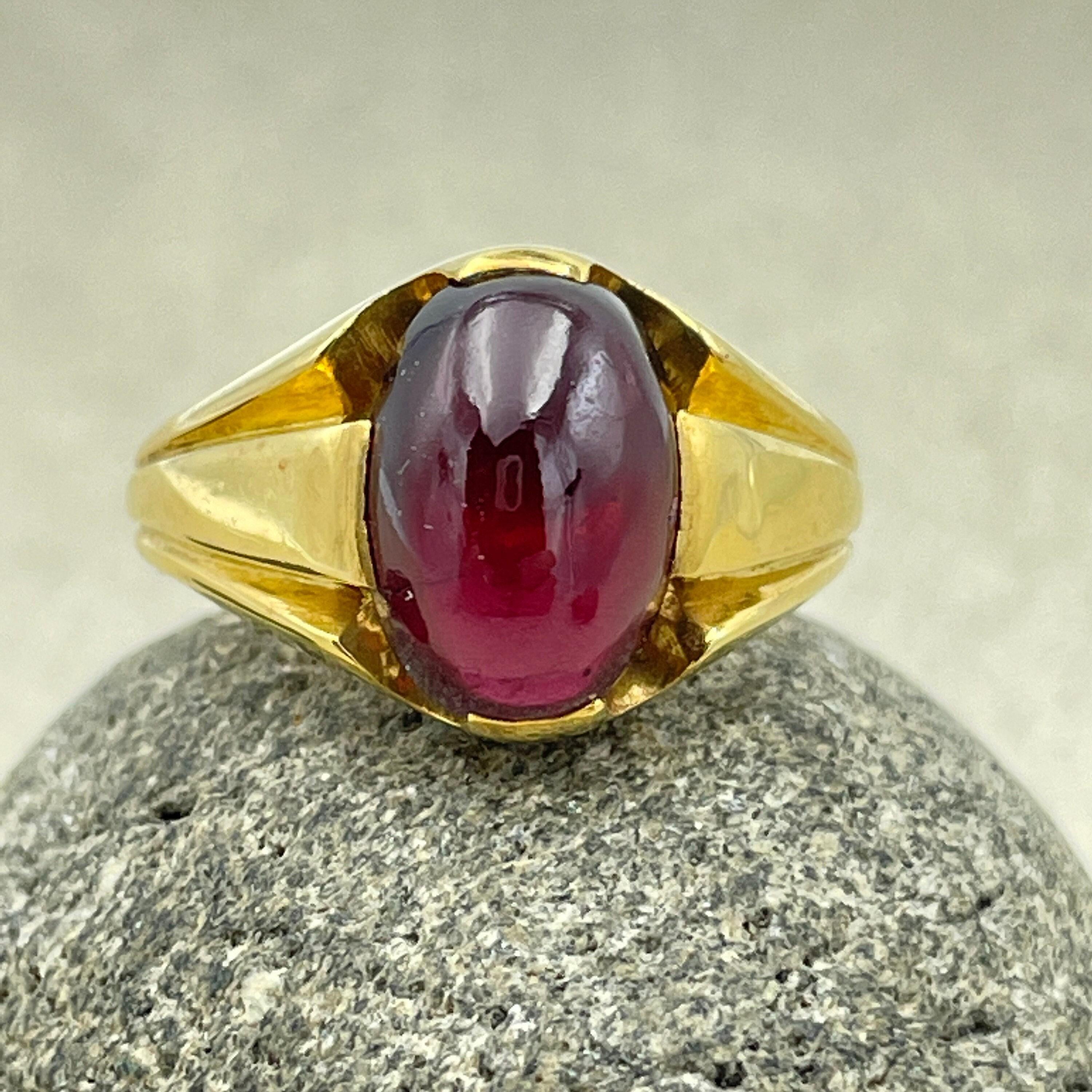 Art deco 18ct gold garnet cabochon signet ring c1920s