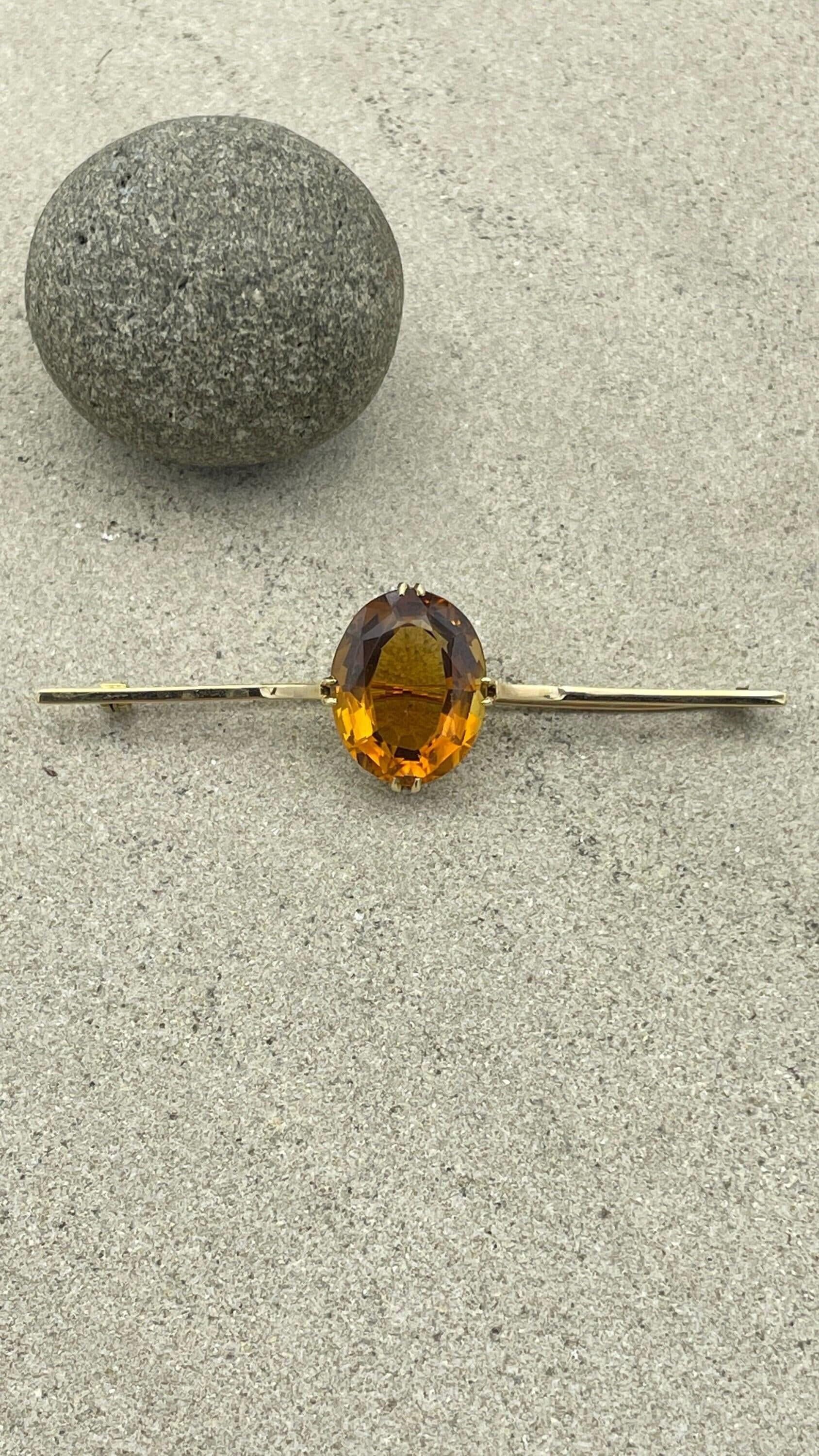 1920s, Art deco, 15ct Gold, Large Citrine Bar Brooch