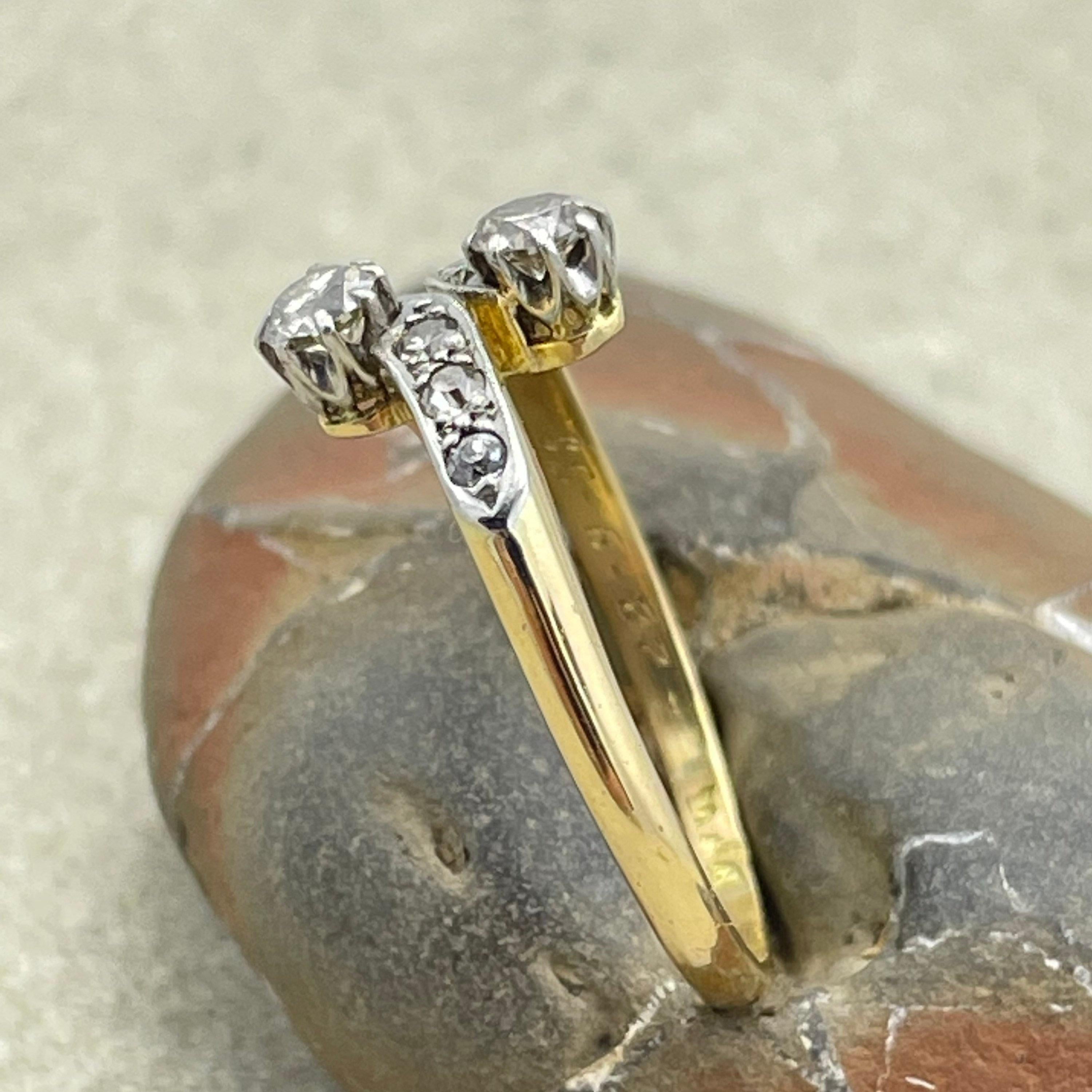 Original Art deco, 18ct Gold & Platinum, Diamond, Toi et Moi Ring, c1930s