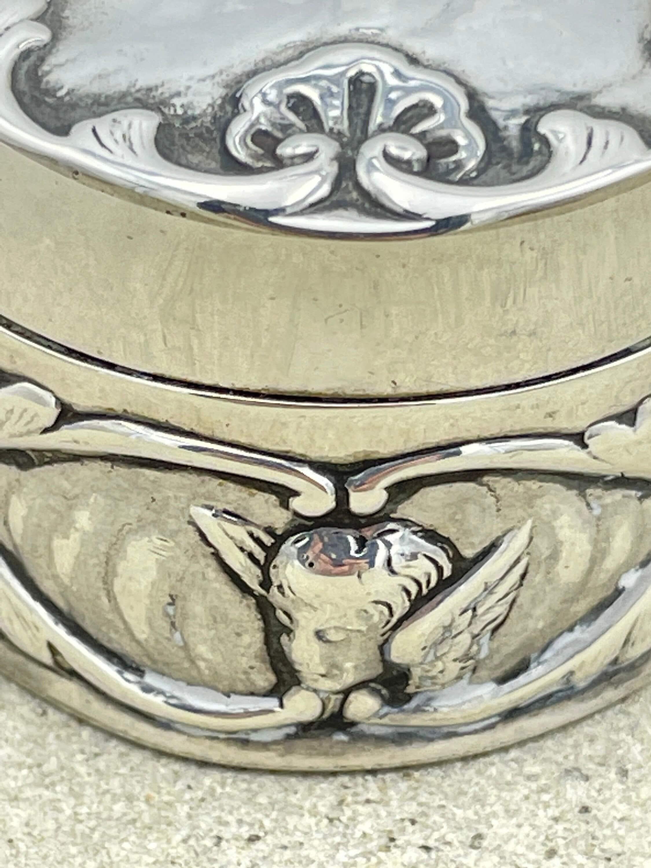 Victorian sterling silver cherub ring box, jewellery box, william comyns silver, hallmarked 1897