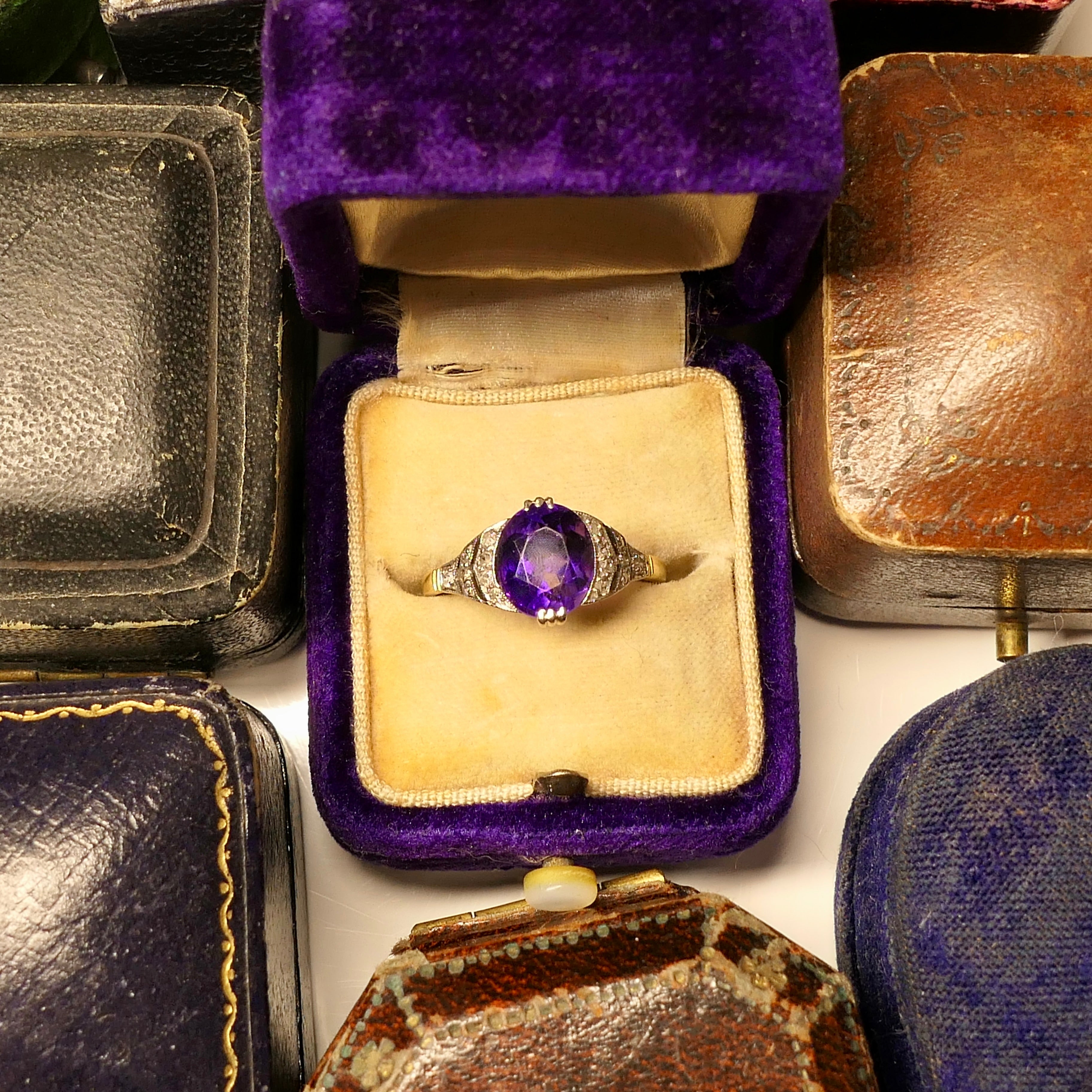 Original Art Deco, 18ct Gold & Platinum, Amethyst Solitaire Ring