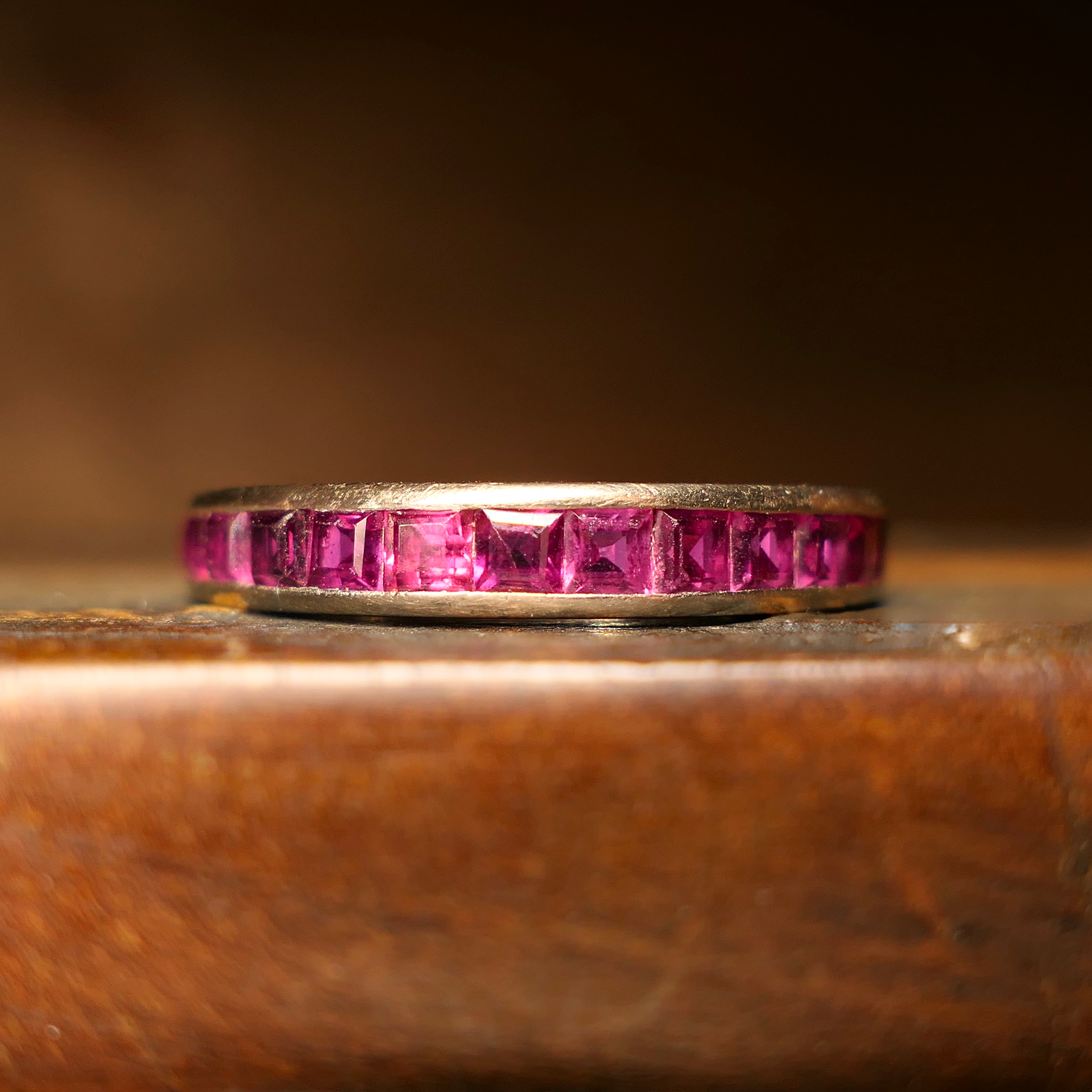 Art deco, 18ct White Gold, Ruby, Half Eternity Ring, c1930s