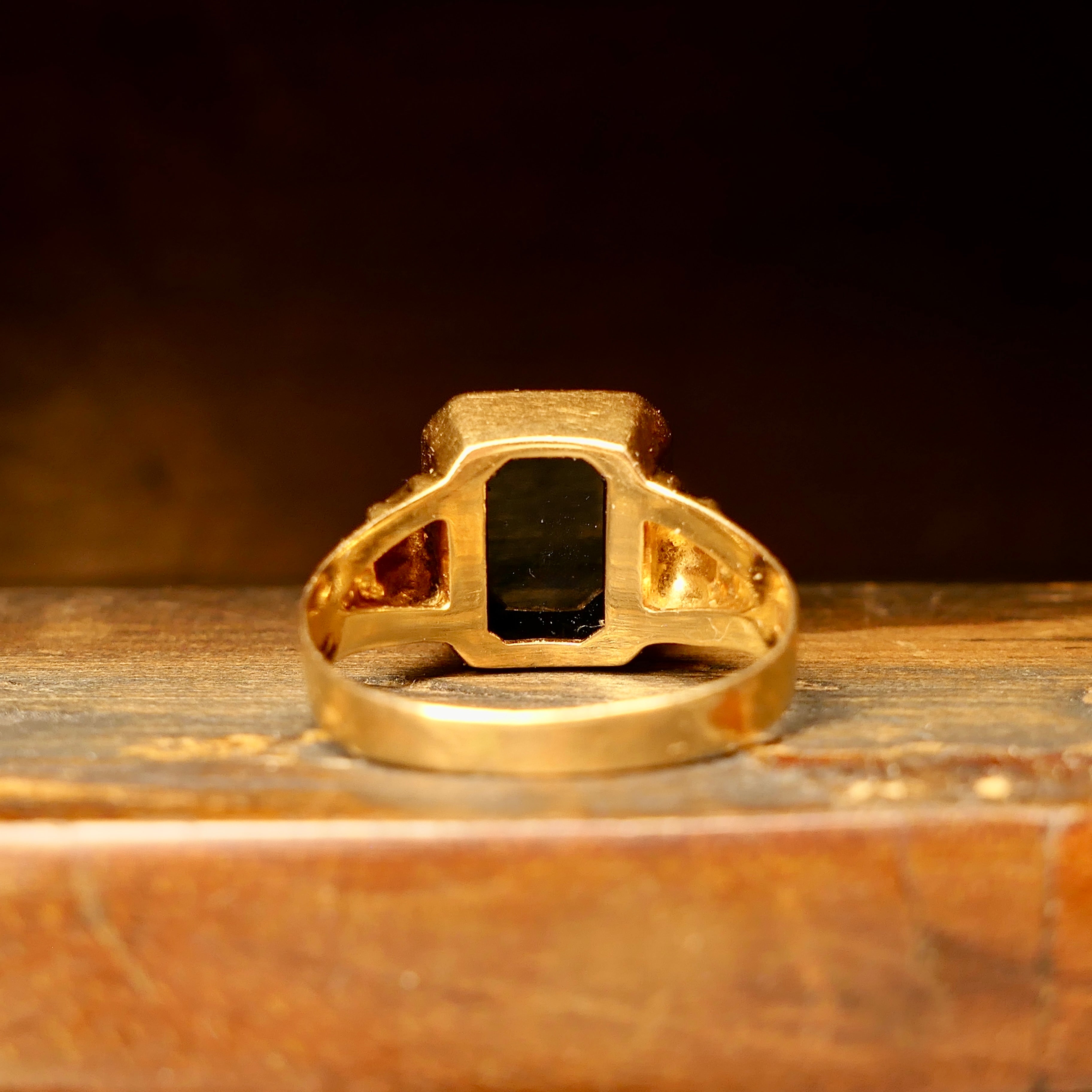 Vintage, 18ct Gold, Onyx Signet Ring, 3.4 Grams