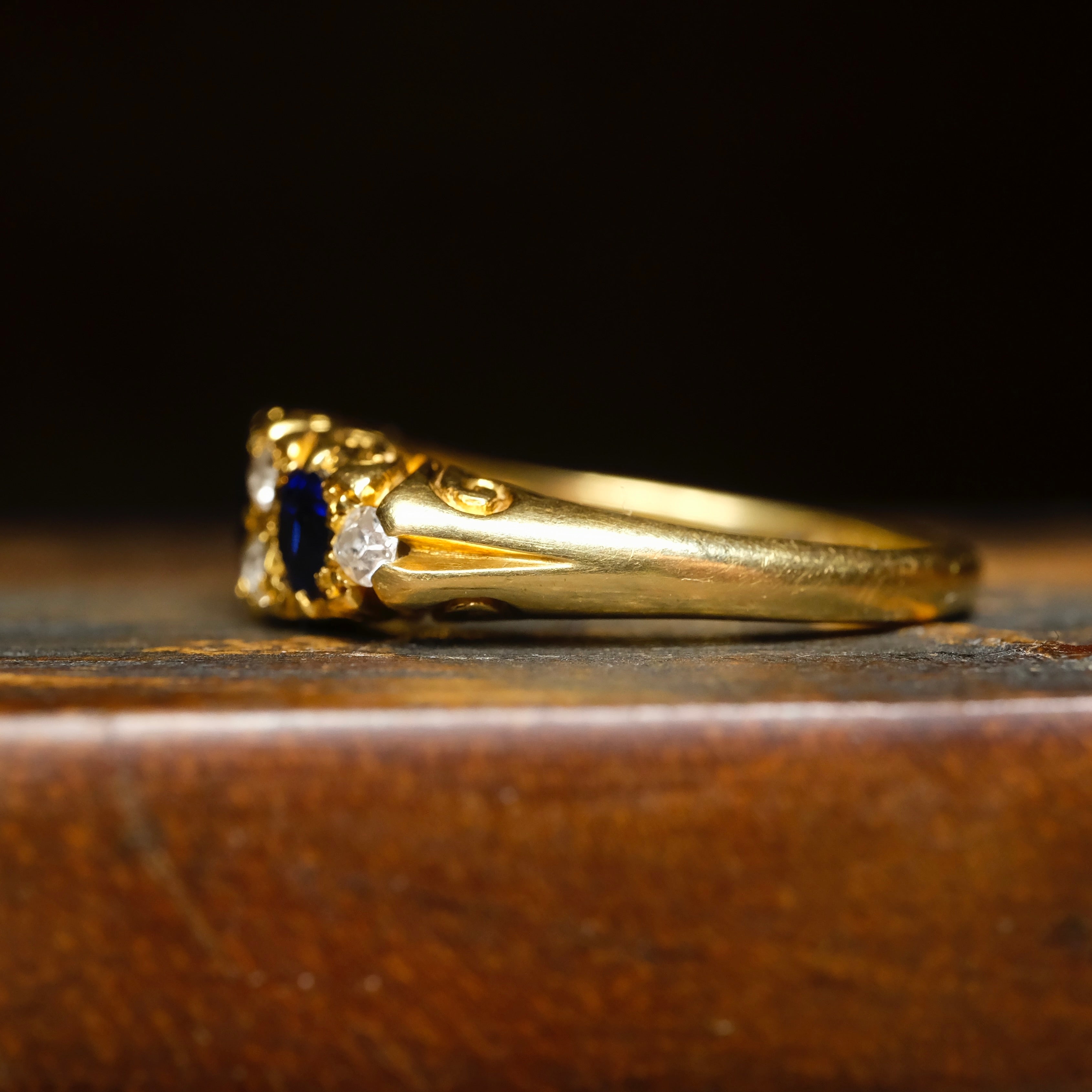 Antique 18ct Gold, Natural Sapphire & Old Cut Diamond Ring