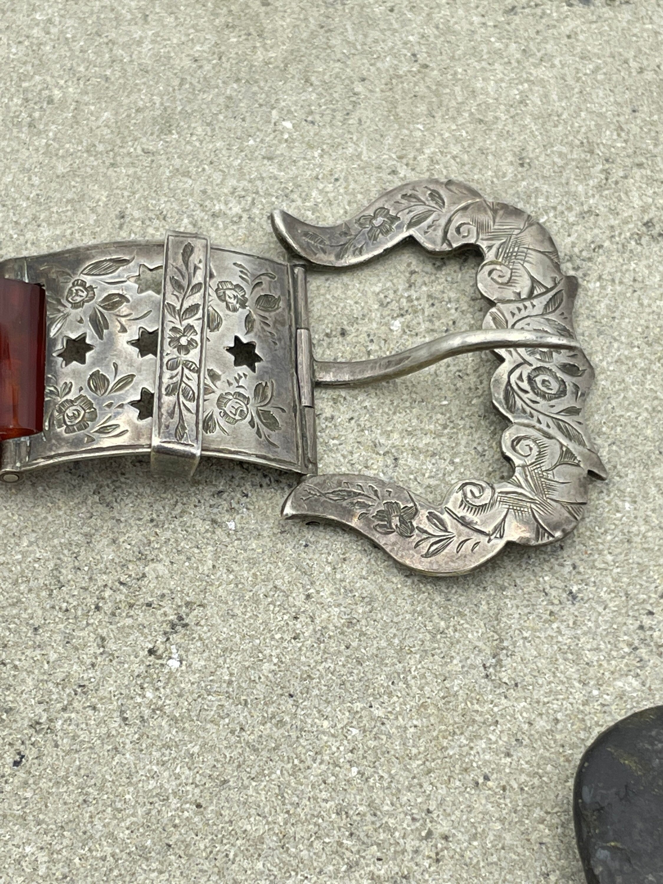Victorian agate silver belt buckle bracelet c1880s