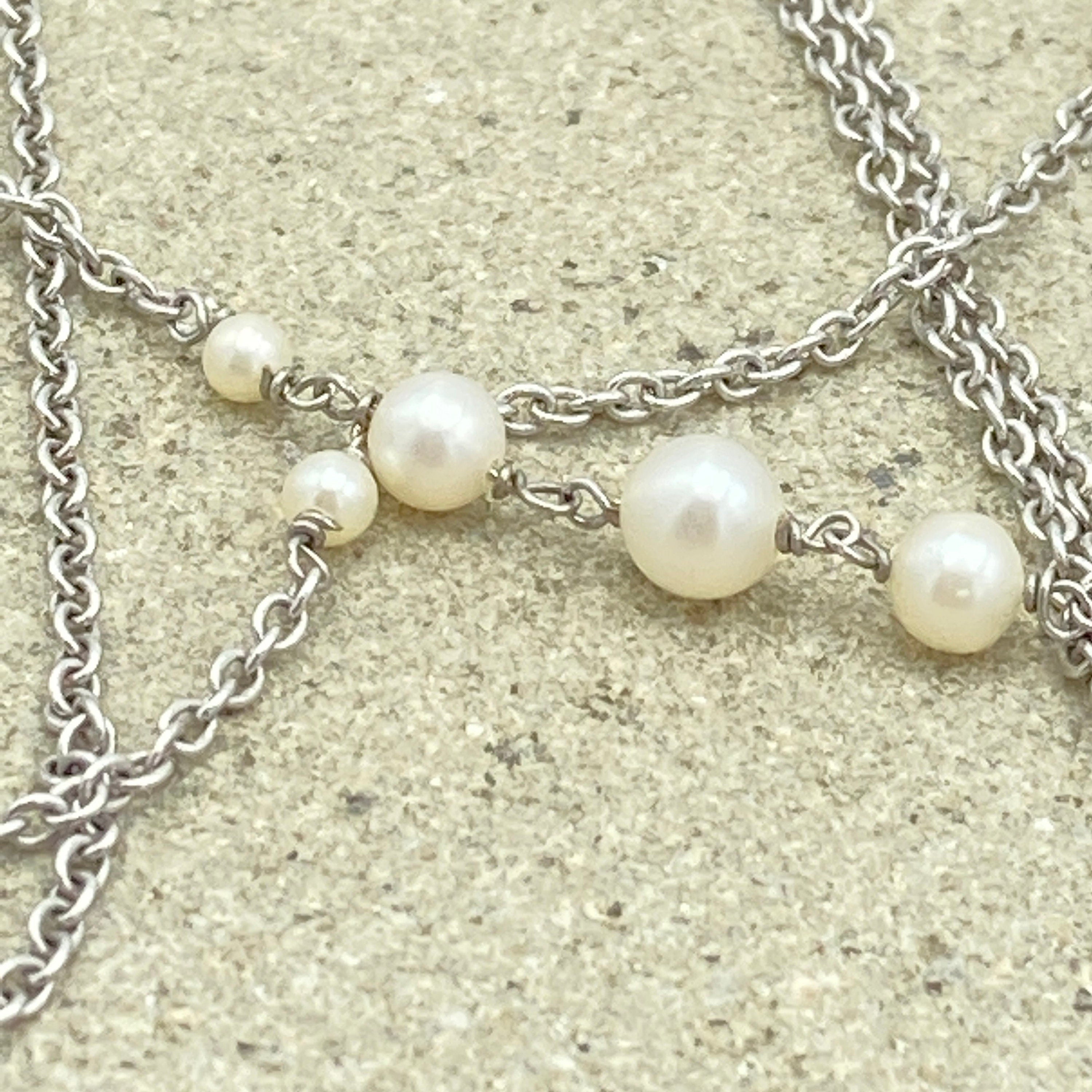 Original Art Deco,  long Platinum and cultured pearl spacer chain necklace