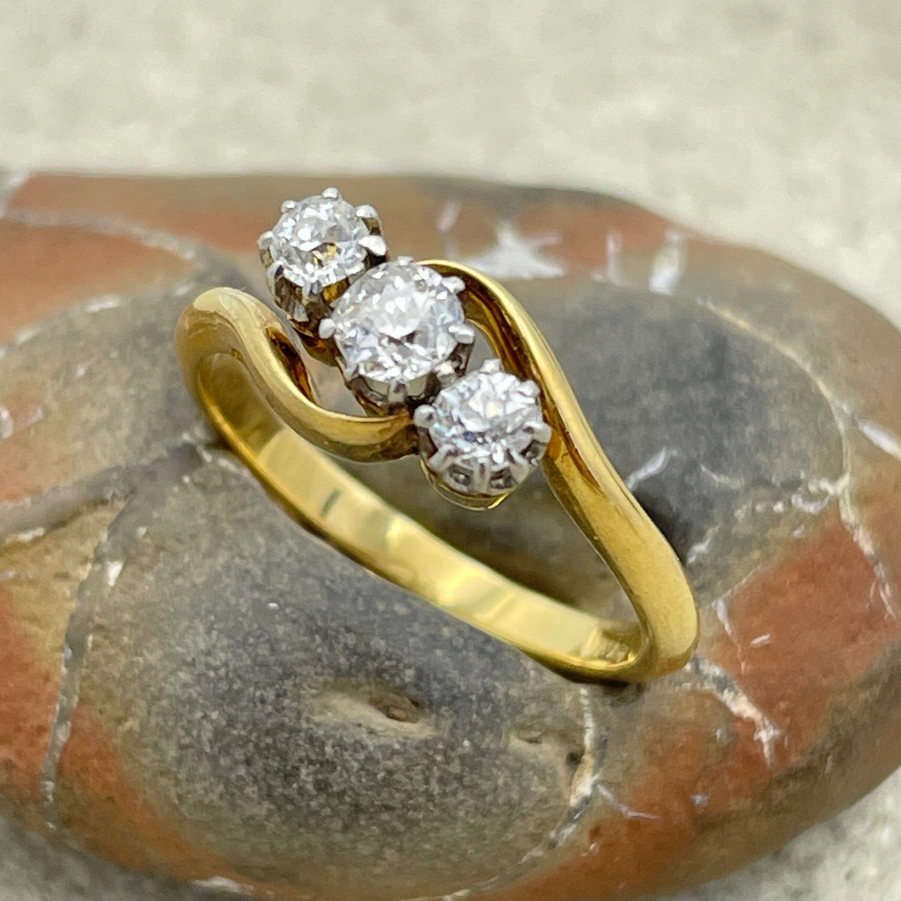 Edwardian 18ct Gold & Platinum, old cut diamond crossover trilogy ring c1900s