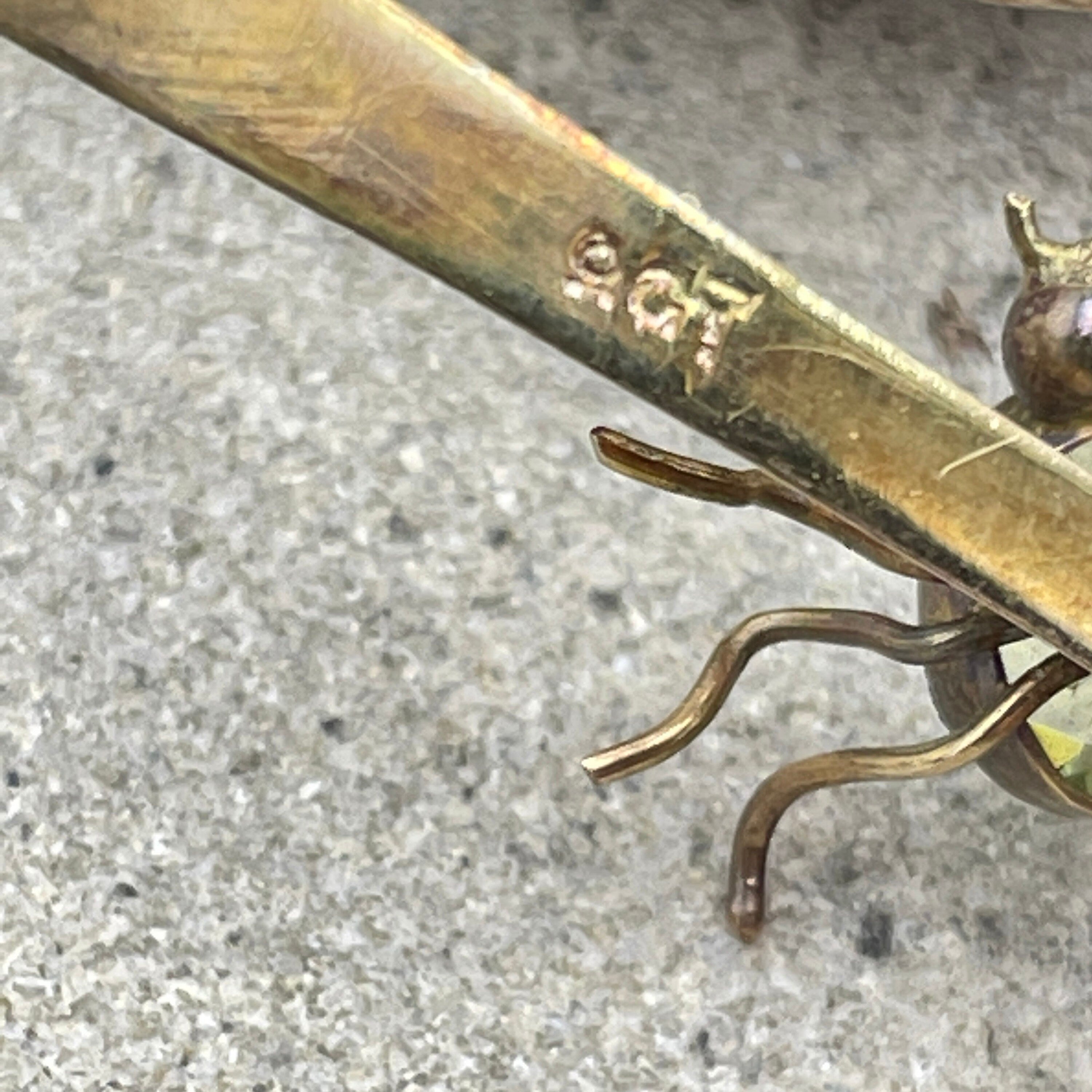 Victorian 9ct Gold peridot Spider brooch