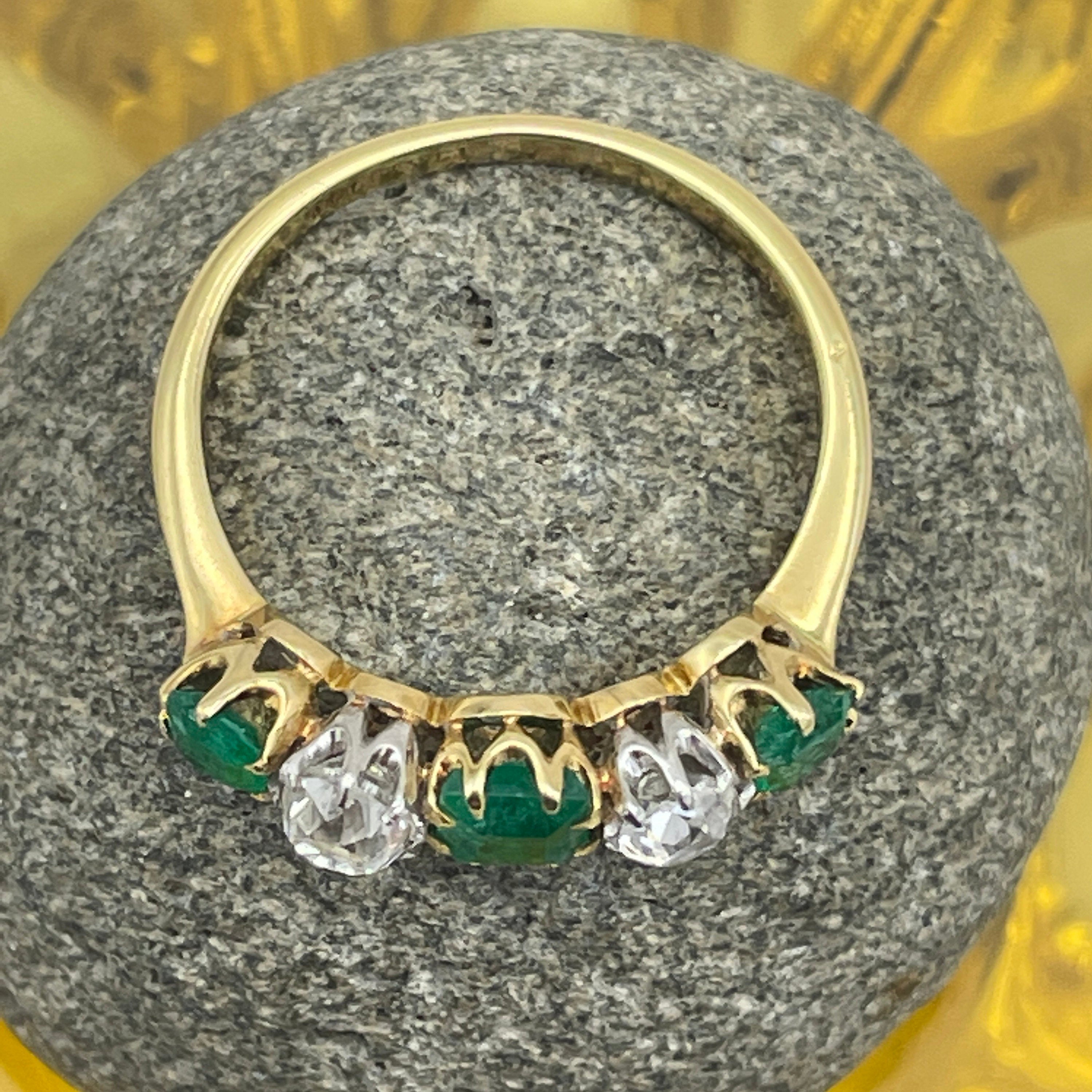 Edwardian 18ct Gold, old mine cut Diamond & Emerald five stone ring