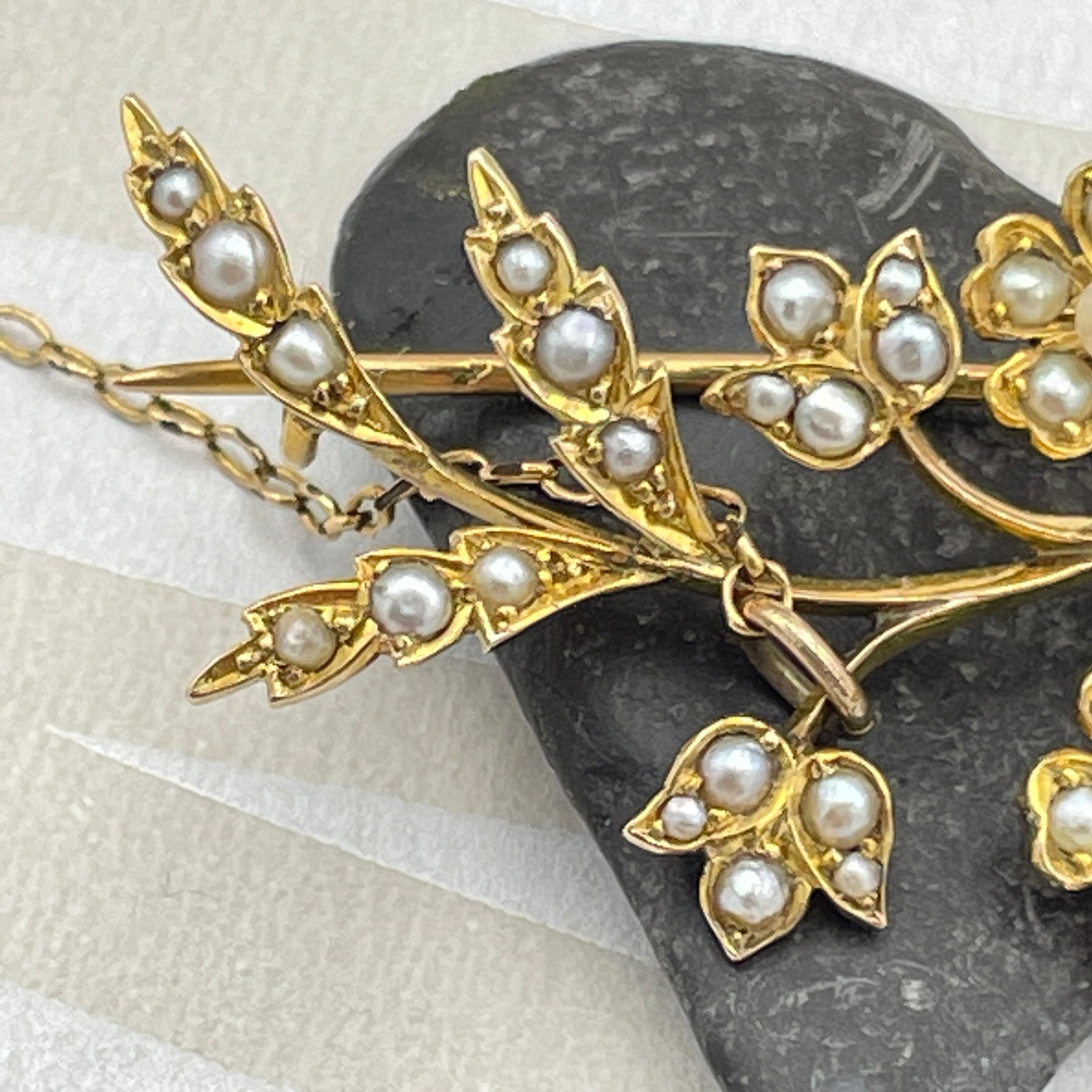 Edwardian, 9ct Gold seed Pearl floral spray brooch